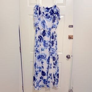Flowy and elegant maxi dress